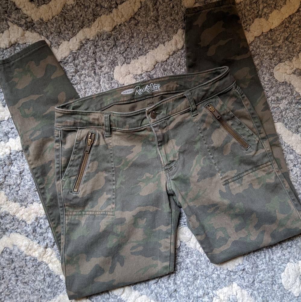 Old Navy Rockstar Camo Skinny Jeans